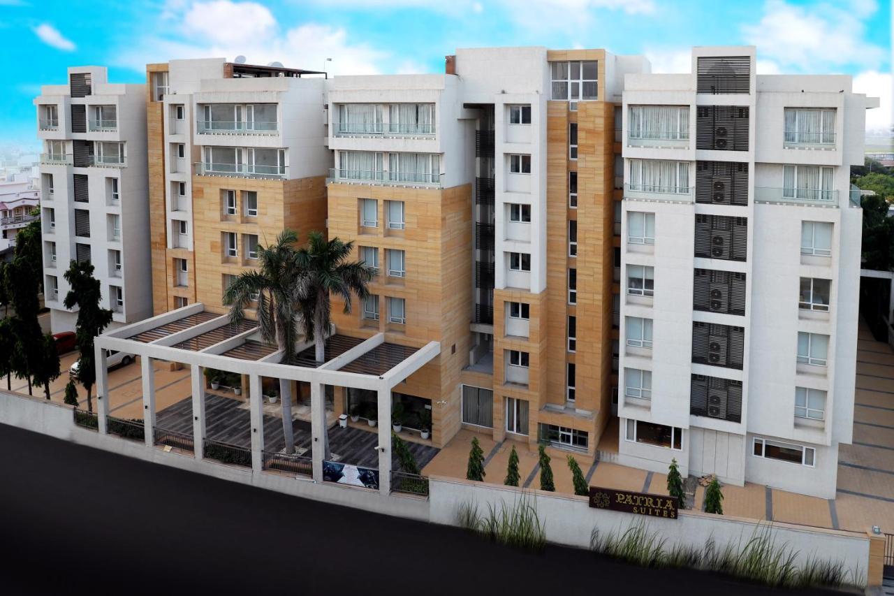 Quality Inn Patria Suites, Rajkot Exterior foto